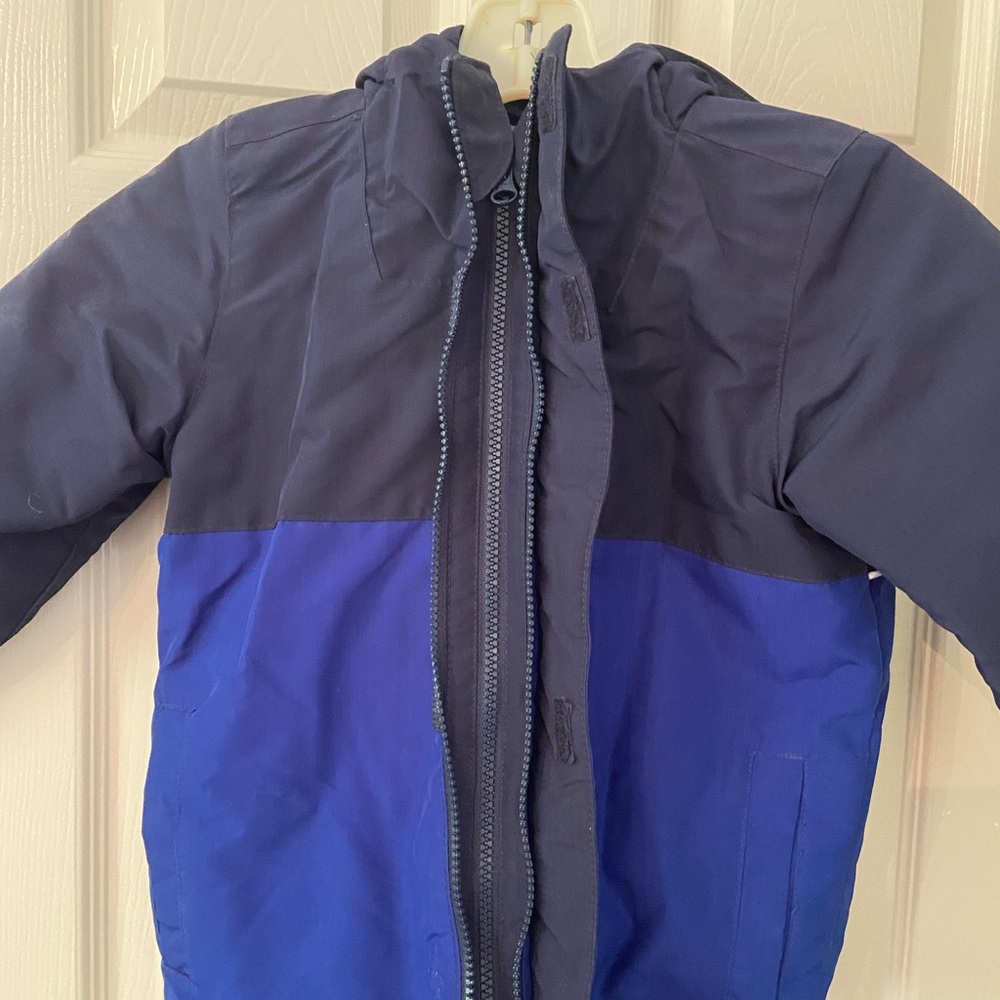 Ski / snow jacket. 5T. Very warm!